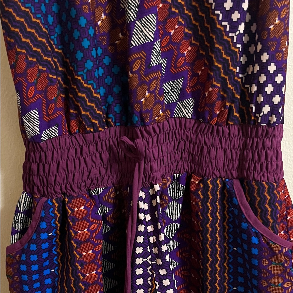 Colorful Geometric Patterned Romper - Picture 3 of 4
